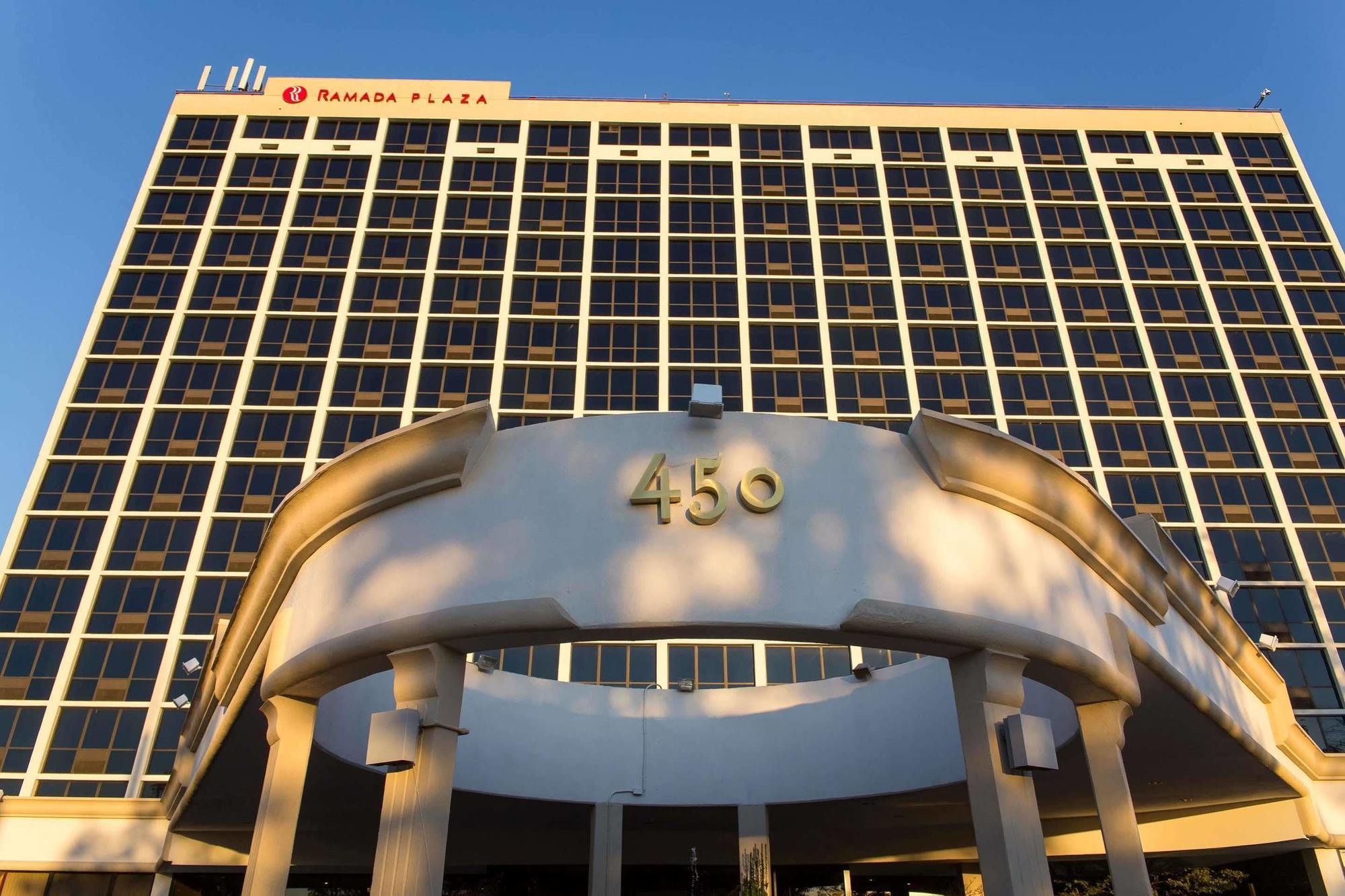 Ramada Plaza By Wyndham Atlanta Downtown Capitol Park Hotel Exterior photo